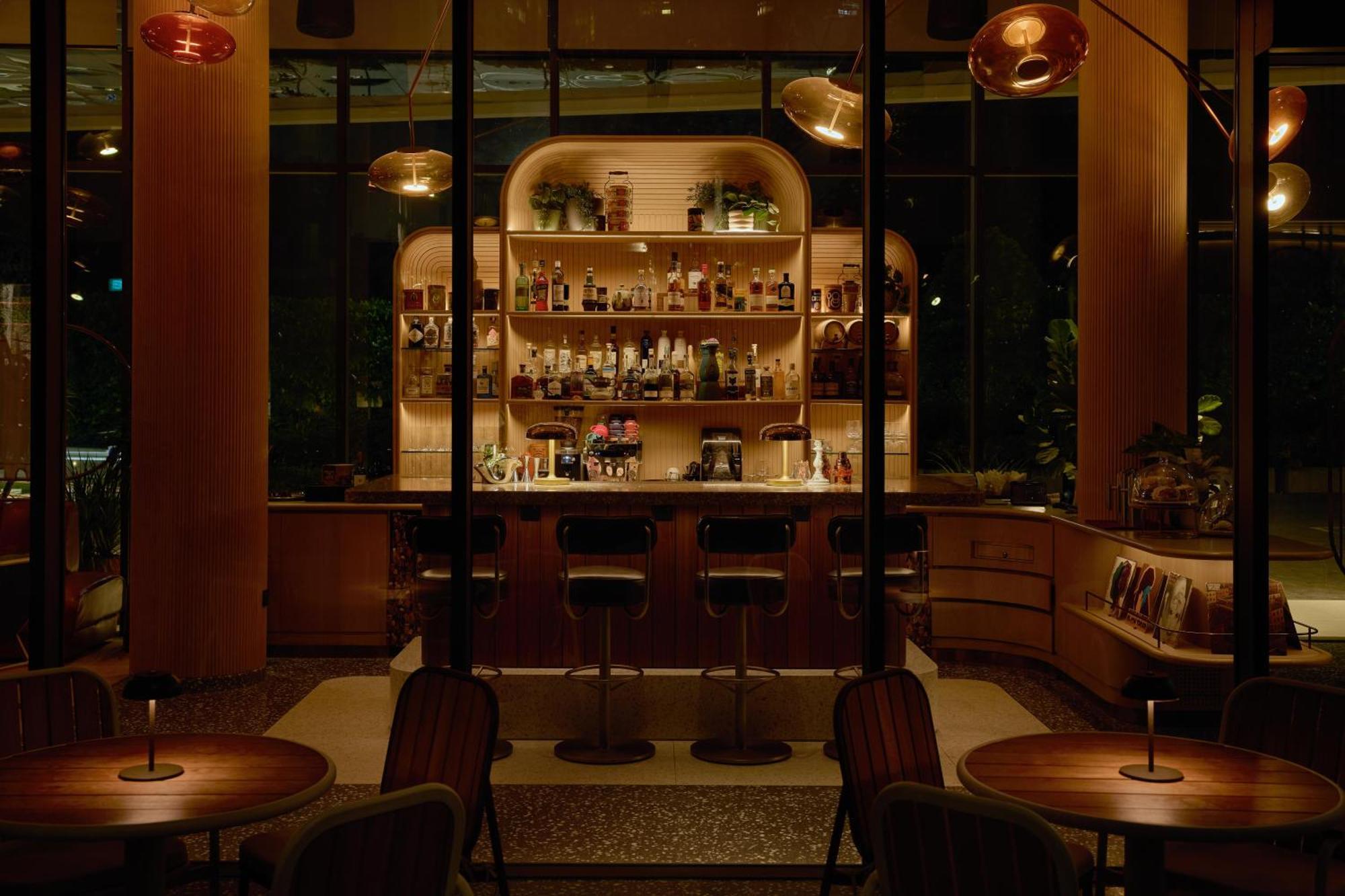 The Standard, 5* Singapore