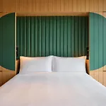 The Standard, Singapore